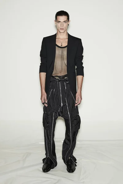 Look 4